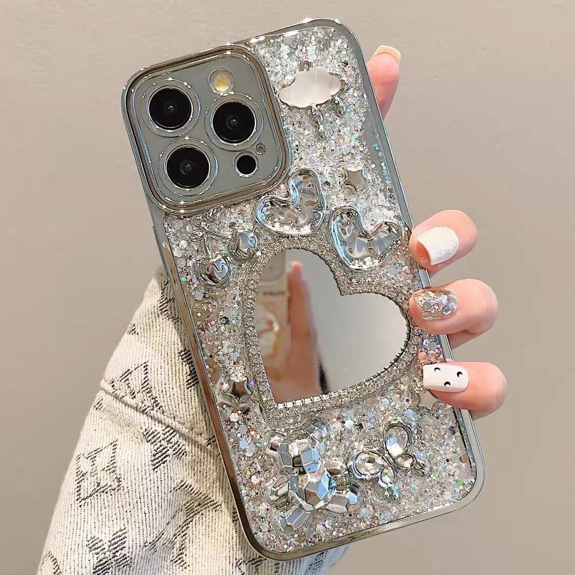🪞 Crystal Heart Mirror Case