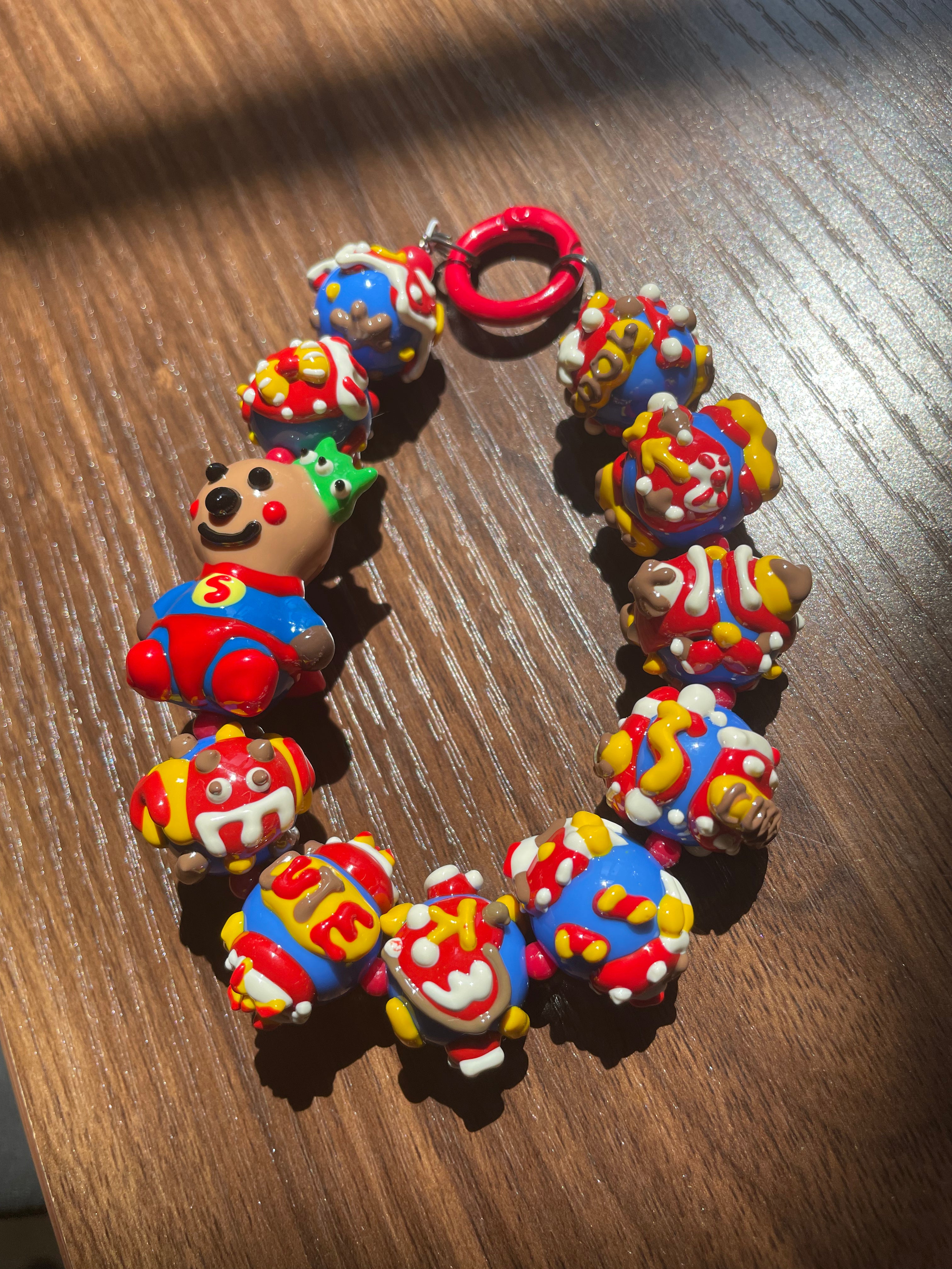 🦸🏻‍♀️ Super bear phone charm