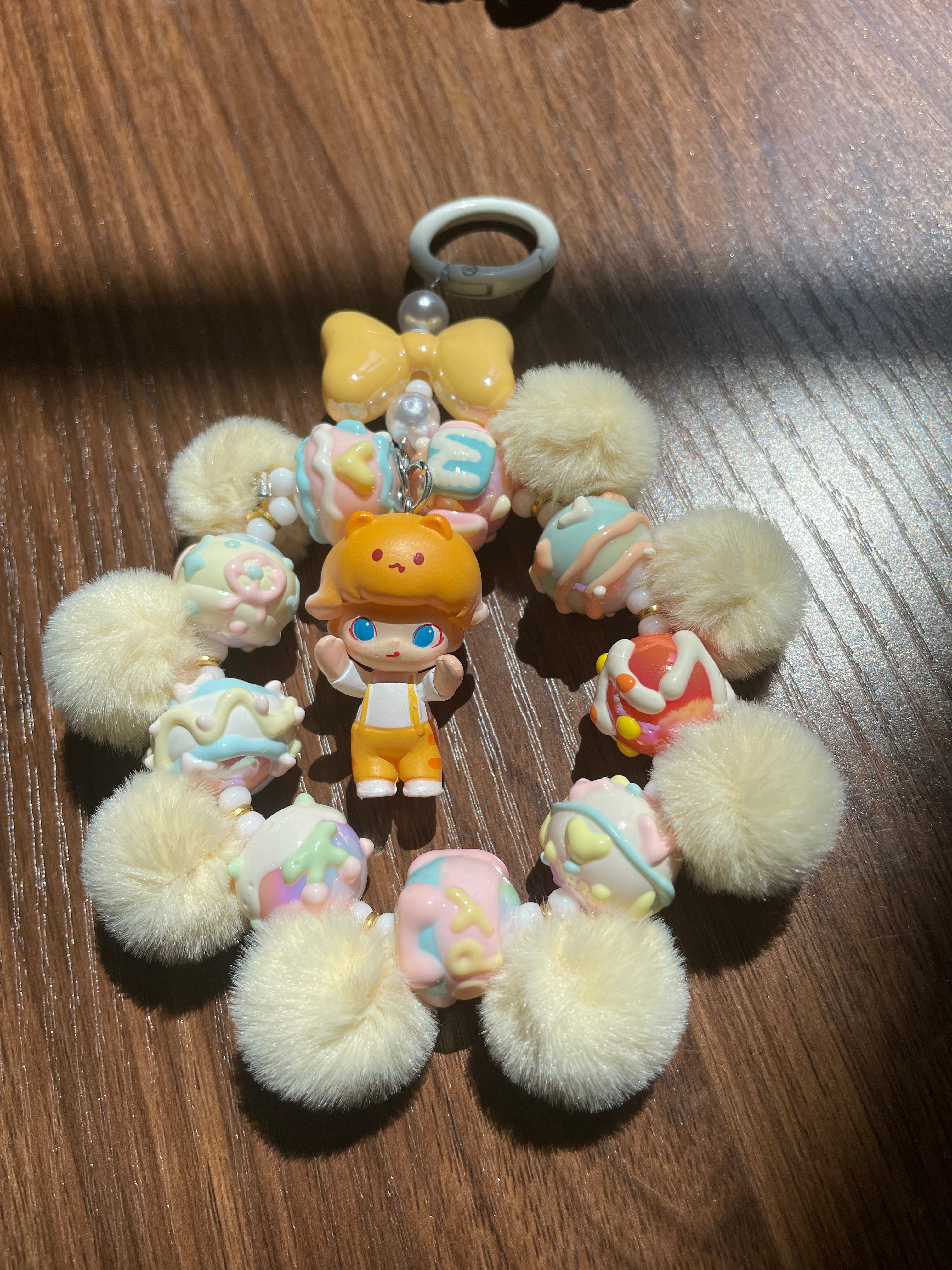 👶🏻 cute boy keychain